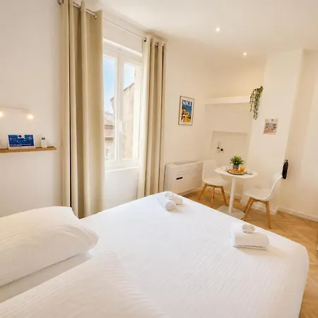 Appartamento Collection Prestige, T3, 6p, Ac, Coeur Vieil Antibes
