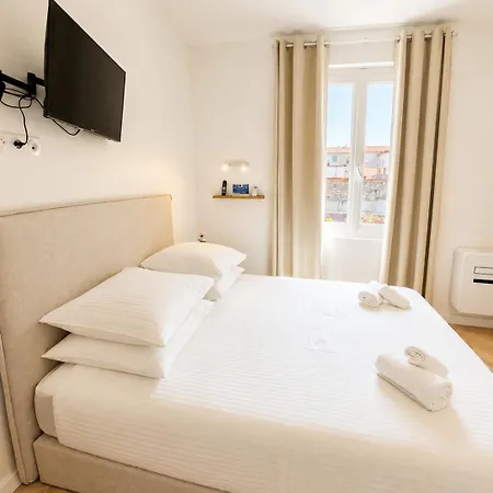 Apartment Collection Prestige, T3, 6p, Ac, Coeur Vieil