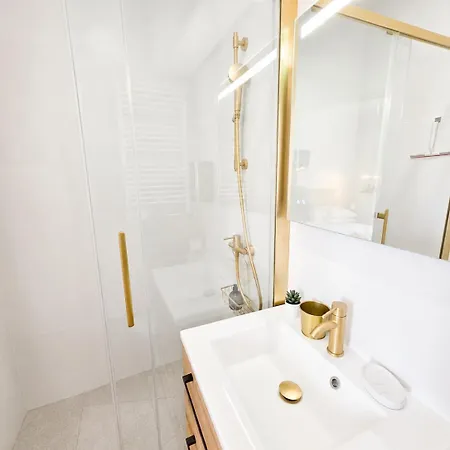 Collection Prestige, T3, 6p, Ac, Coeur Vieil Apartment