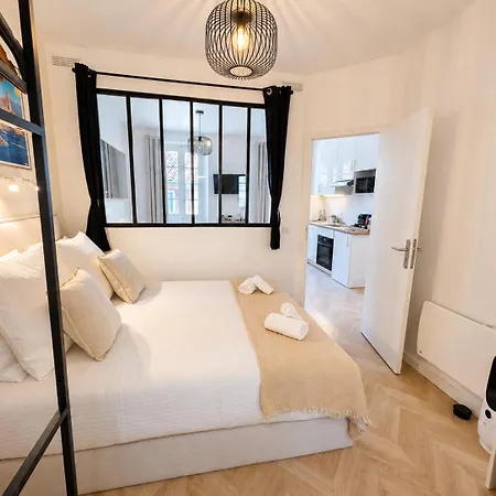 Appartamento Collection Prestige, T3, 6p, Ac, Coeur Vieil Antibes