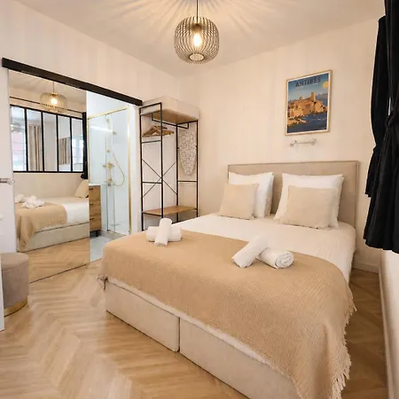 Apartment Collection Prestige, T3, 6p, Ac, Coeur Vieil Antibes