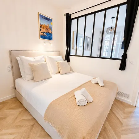 Collection Prestige, T3, 6p, Ac, Coeur Vieil Apartment